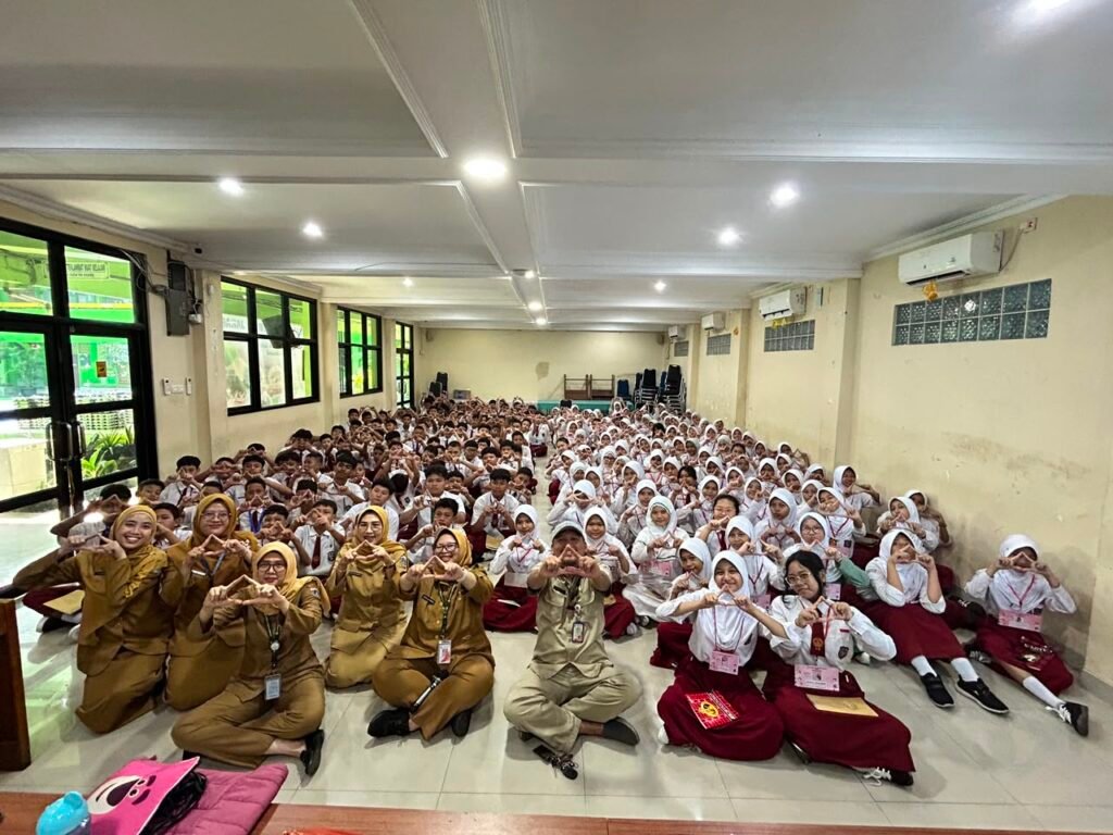 Kegiatan MPLS Tahun Ajaran 2026/2027 di SMP Negeri 141 Jakarta Berjalan Lancar dan Penuh Semangat